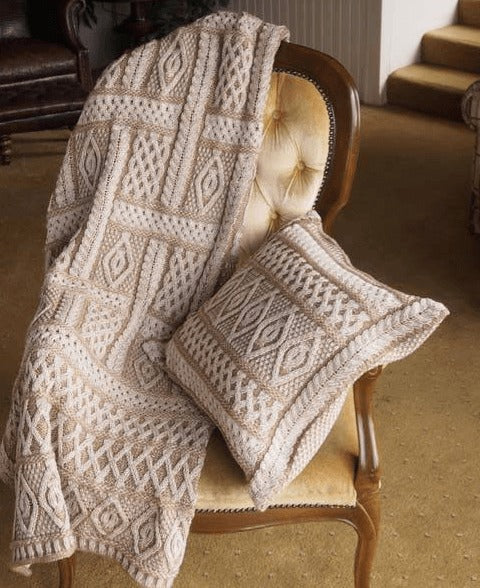 Two-Tone Sand Merino Wool Throw X4349